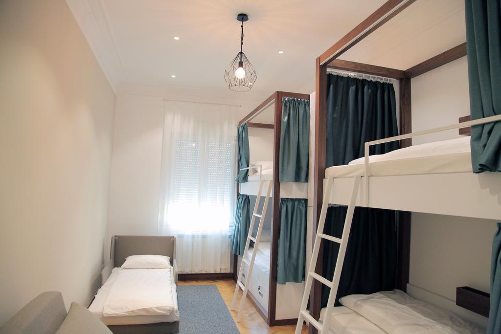 Hostel Karavan Inn Belgrade Room photo