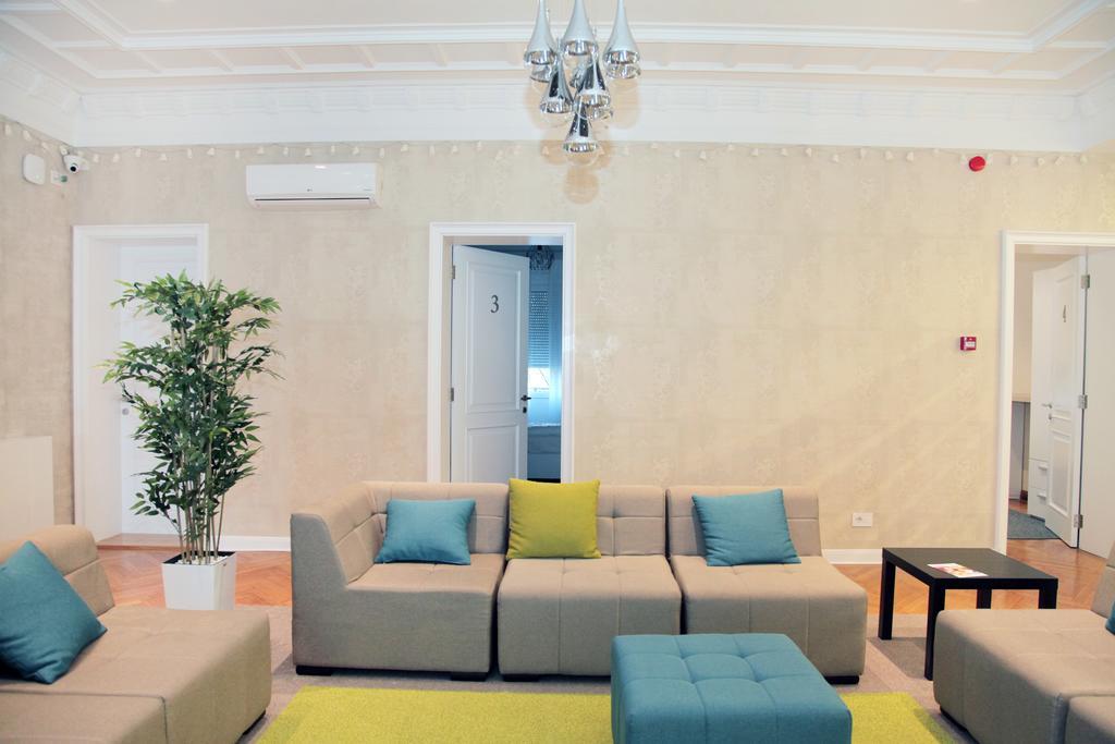 Hostel Karavan Inn Belgrade Exterior photo