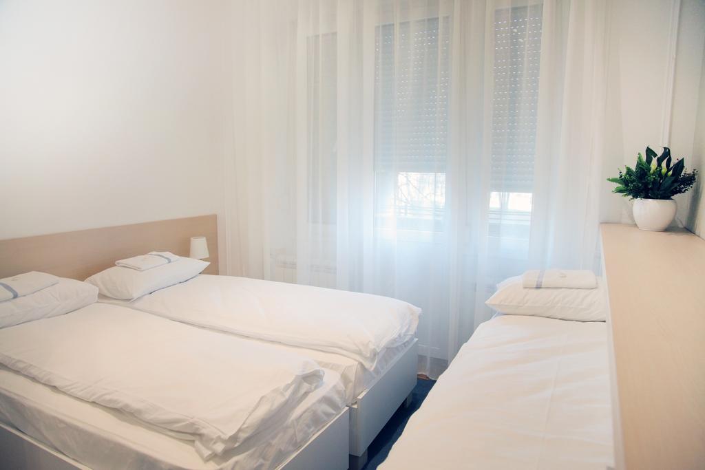 Hostel Karavan Inn Belgrade Room photo